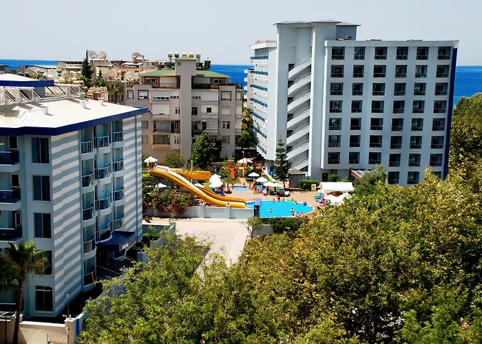 فندق Grand Zaman Garden 4*