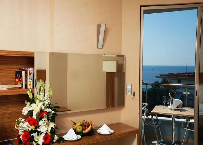 فندق Grand Zaman Garden 4*