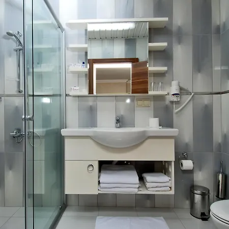 Hotel Grand Zaman Garden 4*