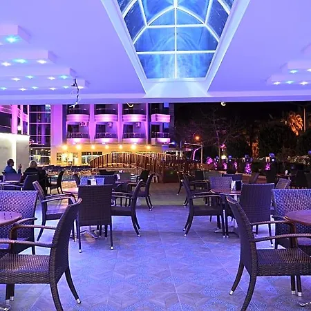 Отель Grand Zaman Garden 4*