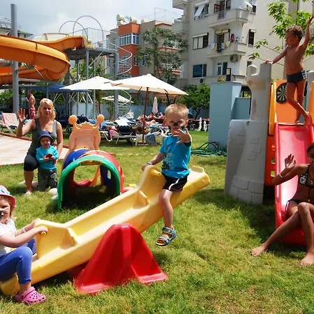 Grand Zaman Garden Szálloda Alanya