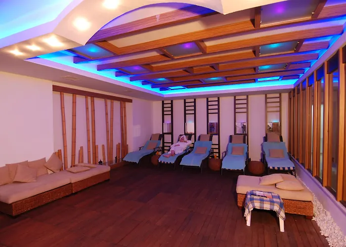 Grand Zaman Garden 4* אלאניה
